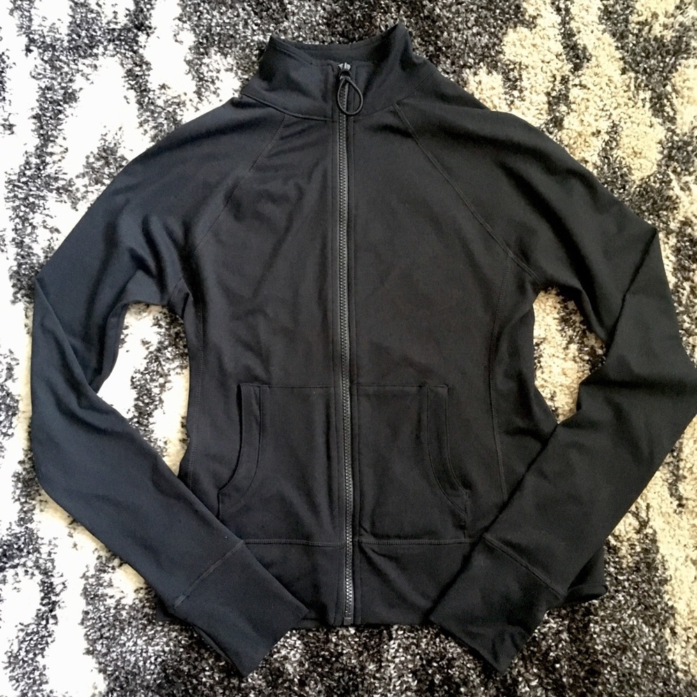 Black Fitted Yoga Jacket
